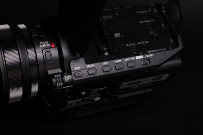 性能全又很便携的摄像机 松下HC-X1500体验评测